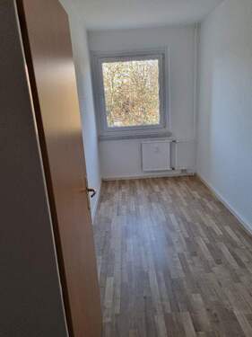 20251202_101954_resized.jpg - 3 Zimmer Etagenwohnung zur Miete in Chemnitz