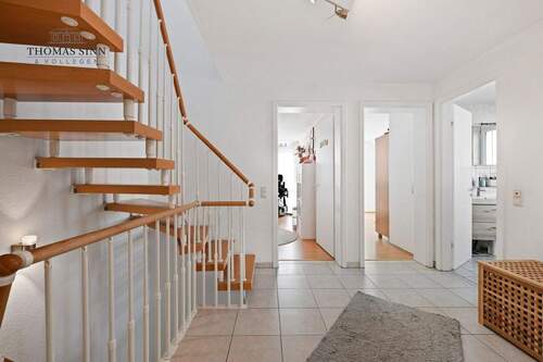 OG: Flur/Treppenhaus - 