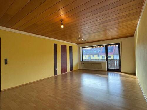 Wohnzimmer 2 - 3 Zimmer Etagenwohnung in Gunzenhausen