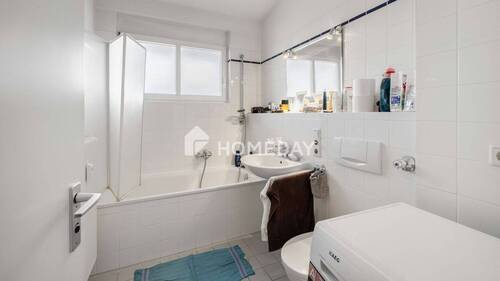 Badezimmer 1 - Etagenwohnung mit 56,60 m² in Ottobrunn zum Kaufen