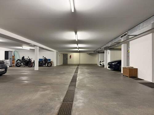 Tiefgarage - 