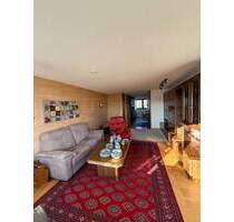 Großzügige 4-Zimmer-Wohnung mit Balkon und Garage im ruhigen Wohngebiet Reusch in Göppingen