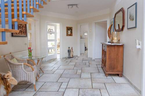 Eingangsbereich - 5 Zimmer Einfamilienhaus zum Kaufen in Wunstorf