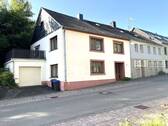 Vorderansicht - Zwei Häuser und ein Grundstück - 109.495,00&nbsp;EUR Kaufpreis, ca.&nbsp; 200,00&nbsp;m&sup2;&nbsp;Wohnfl&auml;che