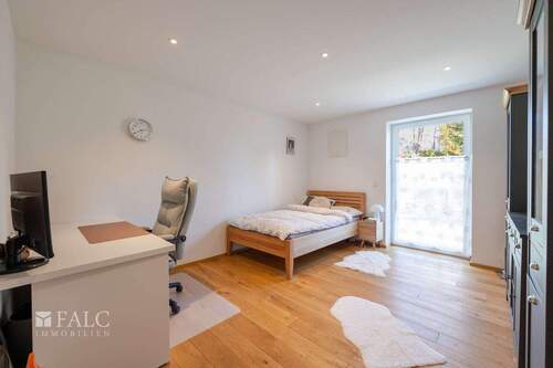 UG 2. Schlafzimmer - 