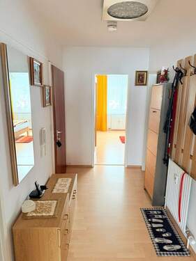 Flur - 2 Zimmer Etagenwohnung in Sankt Georgen im Schwarzwald