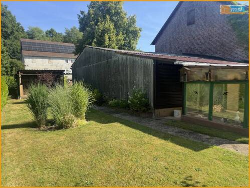 Halle und Garten - 