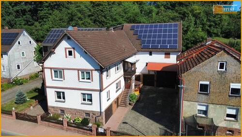 Blick auf das Haus - 6 Zimmer Einfamilienhaus zum Kaufen in Schwalmstadt / Wiera
