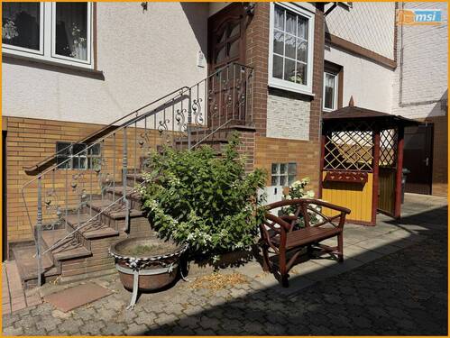 Eingangsbereich - Einfamilienhaus mit 200,00 m² in Schwalmstadt / Wiera zum Kaufen