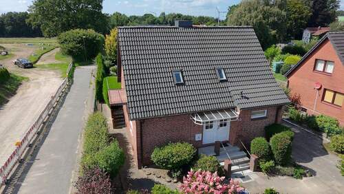 Ansicht vorne - 3 Zimmer Einfamilienhaus zum Kaufen in Henstedt-Ulzburg