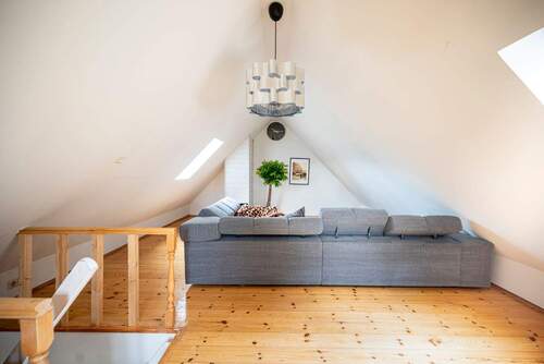 Ausgebauter Spizboden - 3 Zimmer Etagenwohnung in Berlin