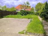 Hinter dem Haus - 