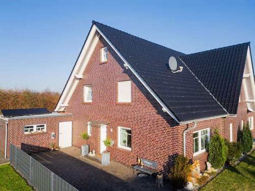 Frontansicht - Moderne DHH in Hage 