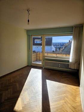 Zimmer und Balkon OG - 