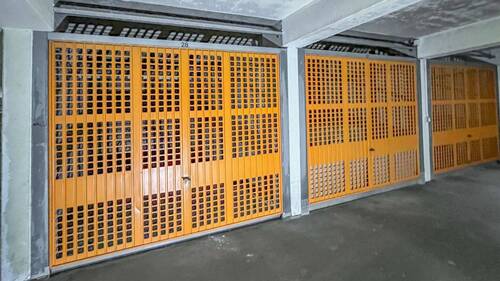 Garagentor - Garage, Stellplatz zum Kaufen in Villingen-Schwenningen