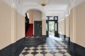 Zugang zum Gartenhaus - 3 Zimmer Etagenwohnung zum Kaufen in Berlin