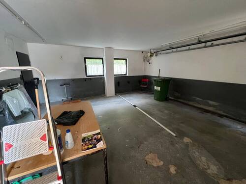 Garage - 