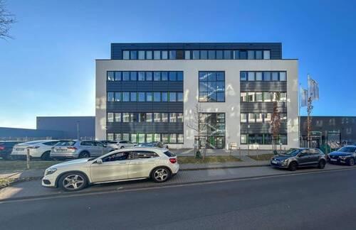 Frontansicht Gebäude - Hochmodernes Büro in Toplage Köln Ossendorf