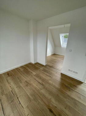 Schlafzimmer mit Ankleide OG - 
