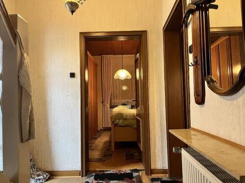 Blick ins Schlafzimmer EG - 