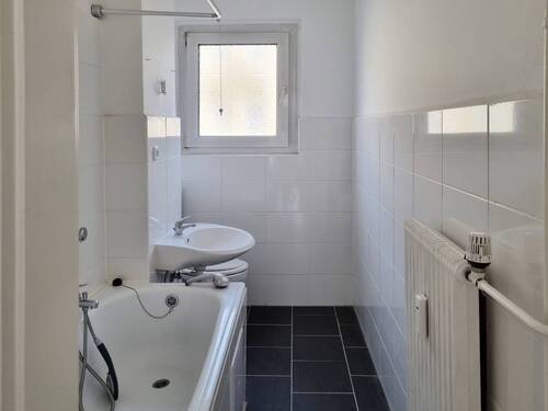 Badezimmer - 3 Zimmer Etagenwohnung in Gelsenkirchen