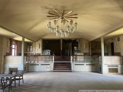 Ein Blick in den ehemaligen Tanzsaal - 