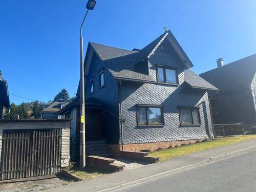 Straßenansicht - Einfamilienhaus in Oberweißbach