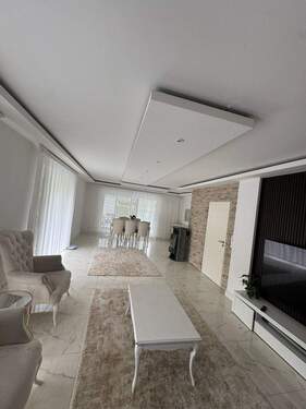 Wohnzimmer mit Terrassenzugang - 