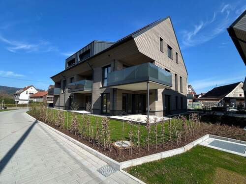 Hausansicht Nordwest - 3 Zimmer Etagenwohnung zum Kaufen in Kirchzarten