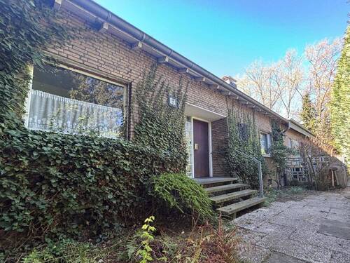 Außenansicht - Einfamilienhaus mit 145,00 m&sup2; in Krefeld zum Kaufen
