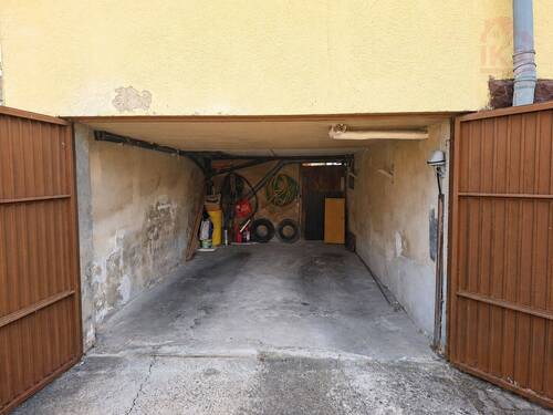 Garage - 