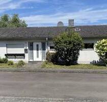 Bungalow - 1.750 m² Grundstück - Ehemaliges Ferienhaus mit zwei Terrassen. Von Privat - Döttesfeld