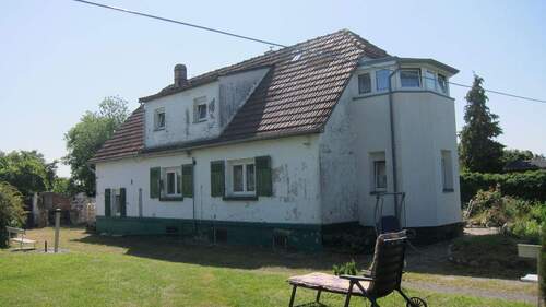 Seitenansicht - 6 Zimmer Einfamilienhaus zum Kaufen in Borsdorf