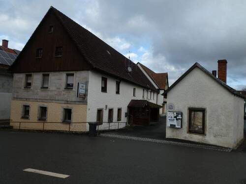 2025_H-321_1.jpg - Ehemalige Gaststätte mit Wohnräumen, Nebengebäude, Saal und Nutzräumen