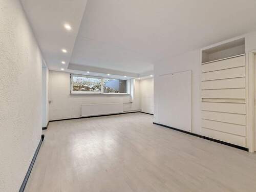 großer Hobbykeller (mit Tageslicht durch Abböschung) - 