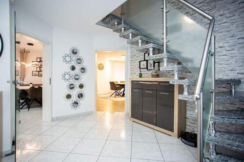 Treppenhaus - 4 Zimmer Einfamilienhaus in Bad Essen