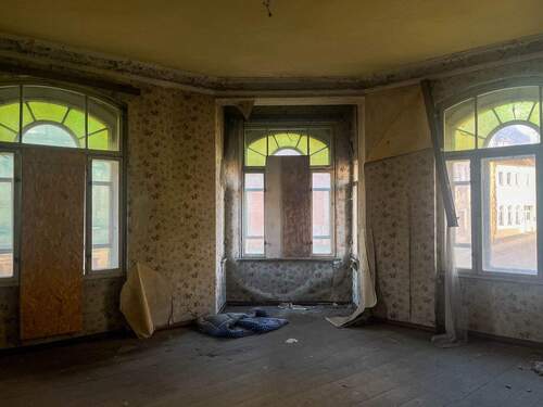 Eckzimmer - 2 Zimmer Mehrfamilienhaus, Wohnhaus zum Kaufen in Altenburg