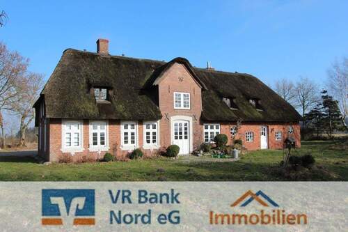 . - Friesenhaus unter Reet in traumhafter und absoluter Natur-Alleinlage