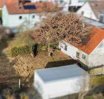 Unter Bodenrichtwert & dank Bebauungsplan sofort planbar: Stadtnahes & sonnenverwöhntes Grundstück ! - Erding