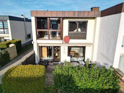 Hinteransicht - Reihenendhaus mit 111,90 m&sup2; in Kassel zum Kaufen