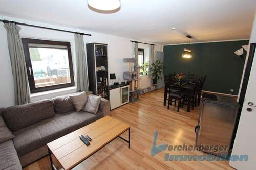 Wohnzimmer - Doppelhaushälfte mit 106,00 m&sup2; in Plattling zum Kaufen