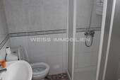 Badezimmer mit Dusche - 