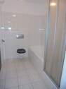 Bad mit Wanne u Dusche - 
