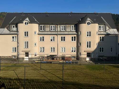 Eingangsbereiche - Zwölf schöne Wohnungen in einem gepflegten Haus aus den 20er-Jahren - voll vermietet