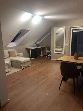 Wohnen - 2 Zimmer Etagenwohnung in Frankfurt am Main