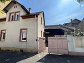 Bild 1 - Charmantes Einfamilienhaus mit Innenhof und Potenzial in Mainz-Mombach