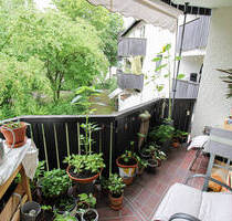 Gepflegte 2-Zimmer-Wohnung mit Balkon und Blick ins Grüne in zentraler Lage von Erding