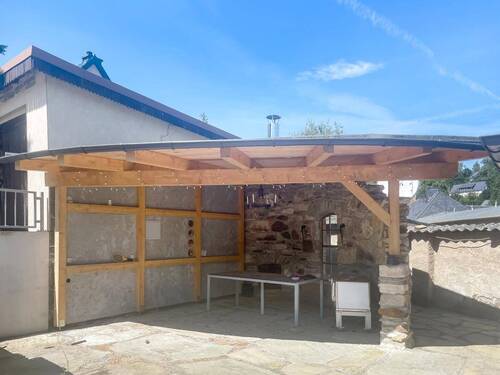 Carport - 9 Zimmer Einfamilienhaus in Bad Lobenstein