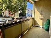 4 Balkon - Etagenwohnung mit 57,00 m² in Köln / Ehrenfeld zum Kaufen