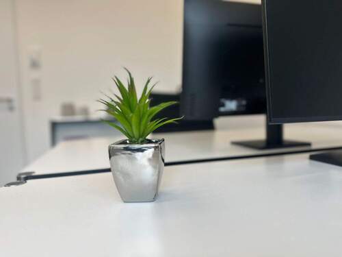 Arbeitsplatz - Die perfekte Adresse für Ihre Firma: Arbeiten in bester Gesellschaft im Ortskern von Lützen